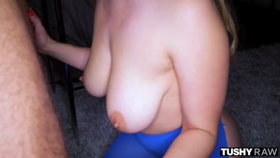 Чикса с большой попой получает пенис во все отверстия